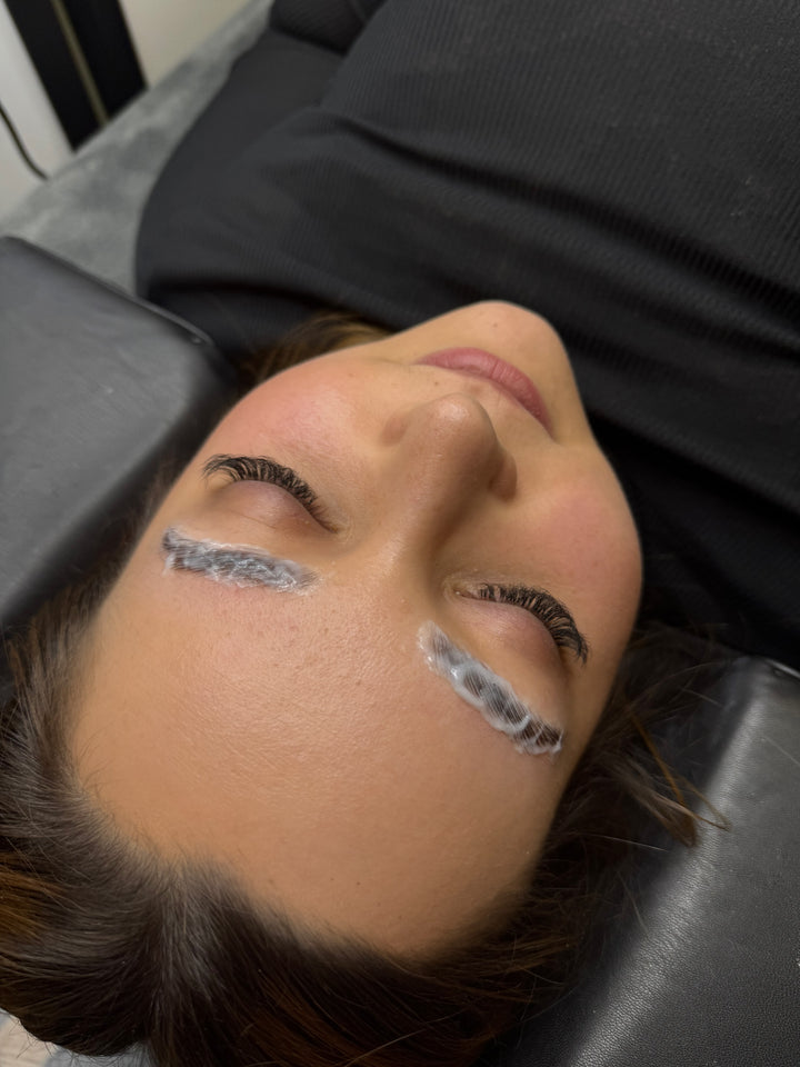 Lash - & Browliftingschulung - 1 Tag inkl. Starterset!