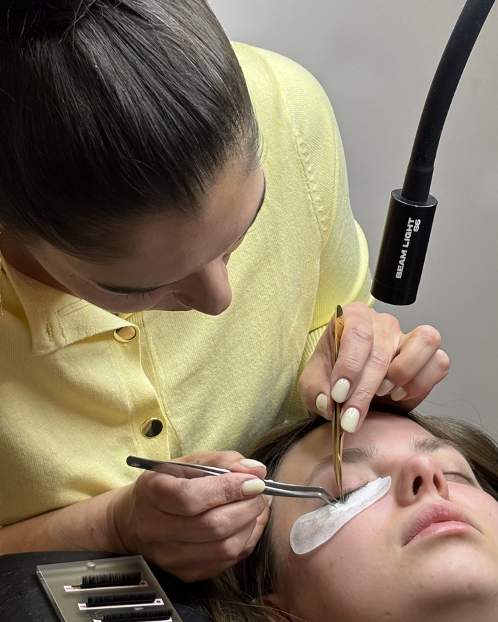 Wimpernverlängerung 1:1 & Volumen - 2 Tage inkl. Starterset!